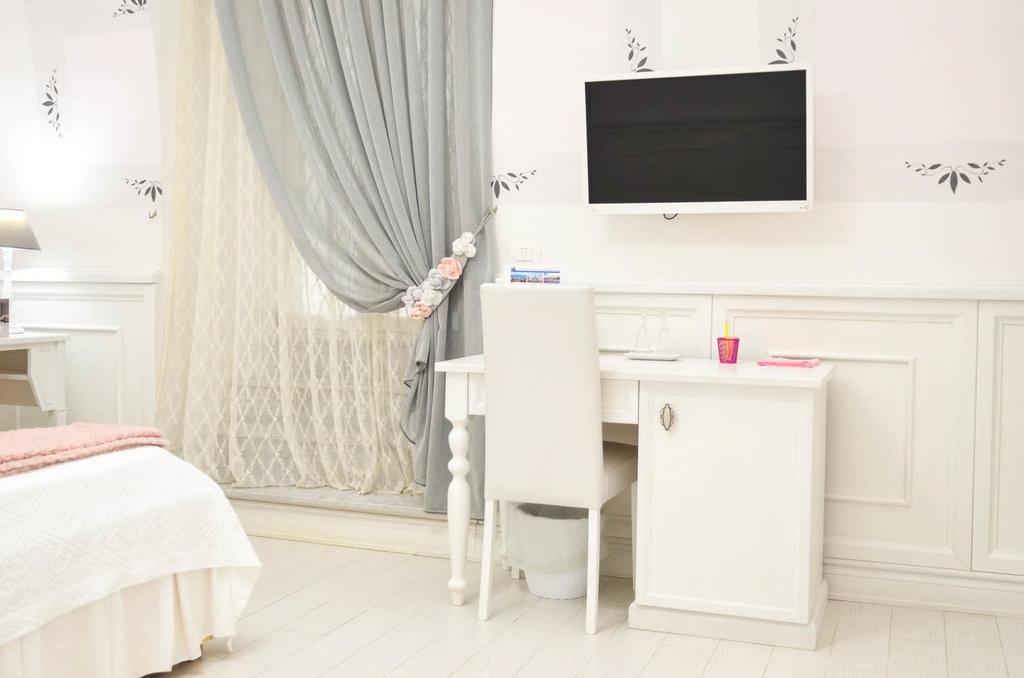 Domus Rosa Bed and Breakfast Νάπολη Δωμάτιο φωτογραφία